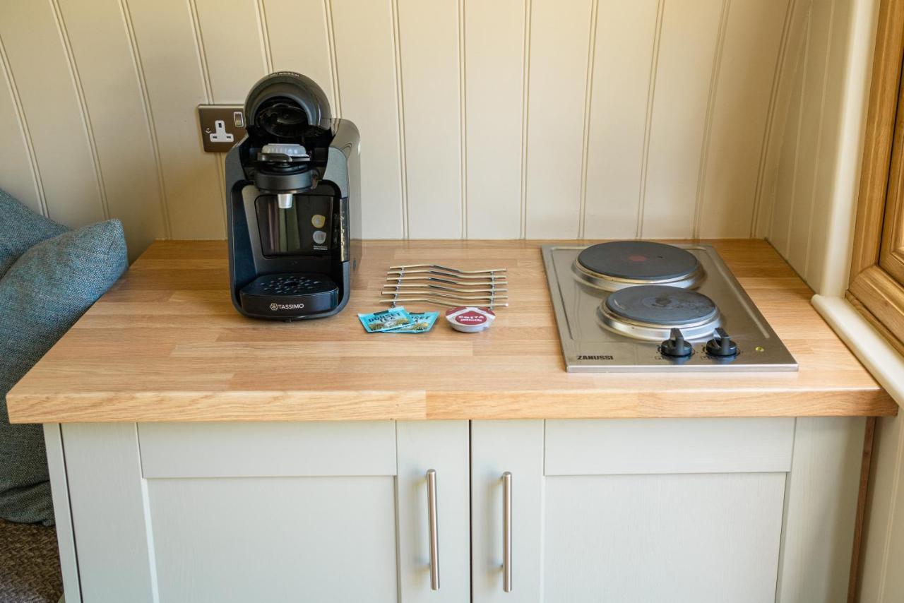 Glamping At South Lytchett Manor Hotell Poole Exteriör bild
