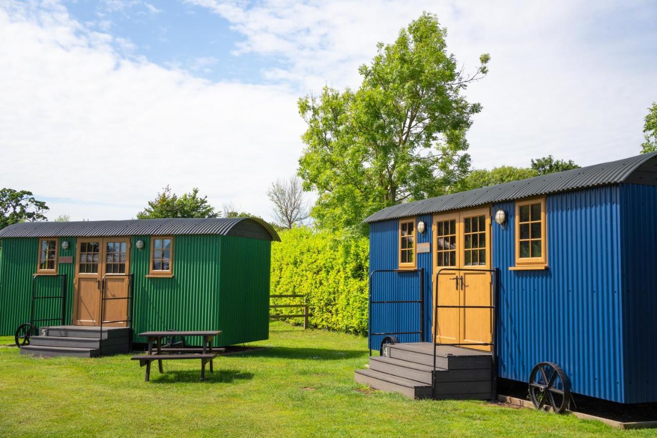 Glamping At South Lytchett Manor Hotell Poole Exteriör bild