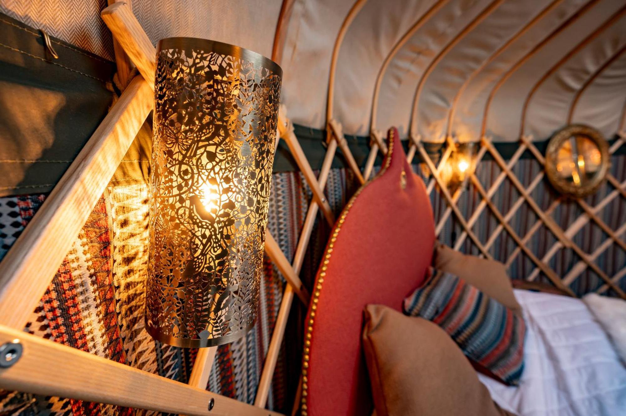 Glamping At South Lytchett Manor Hotell Poole Exteriör bild