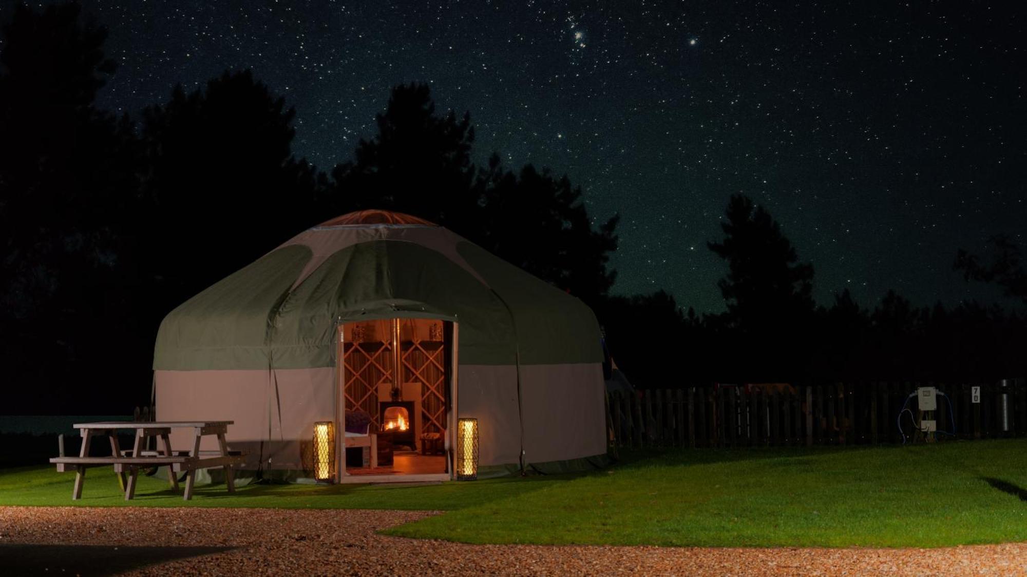 Glamping At South Lytchett Manor Hotell Poole Exteriör bild