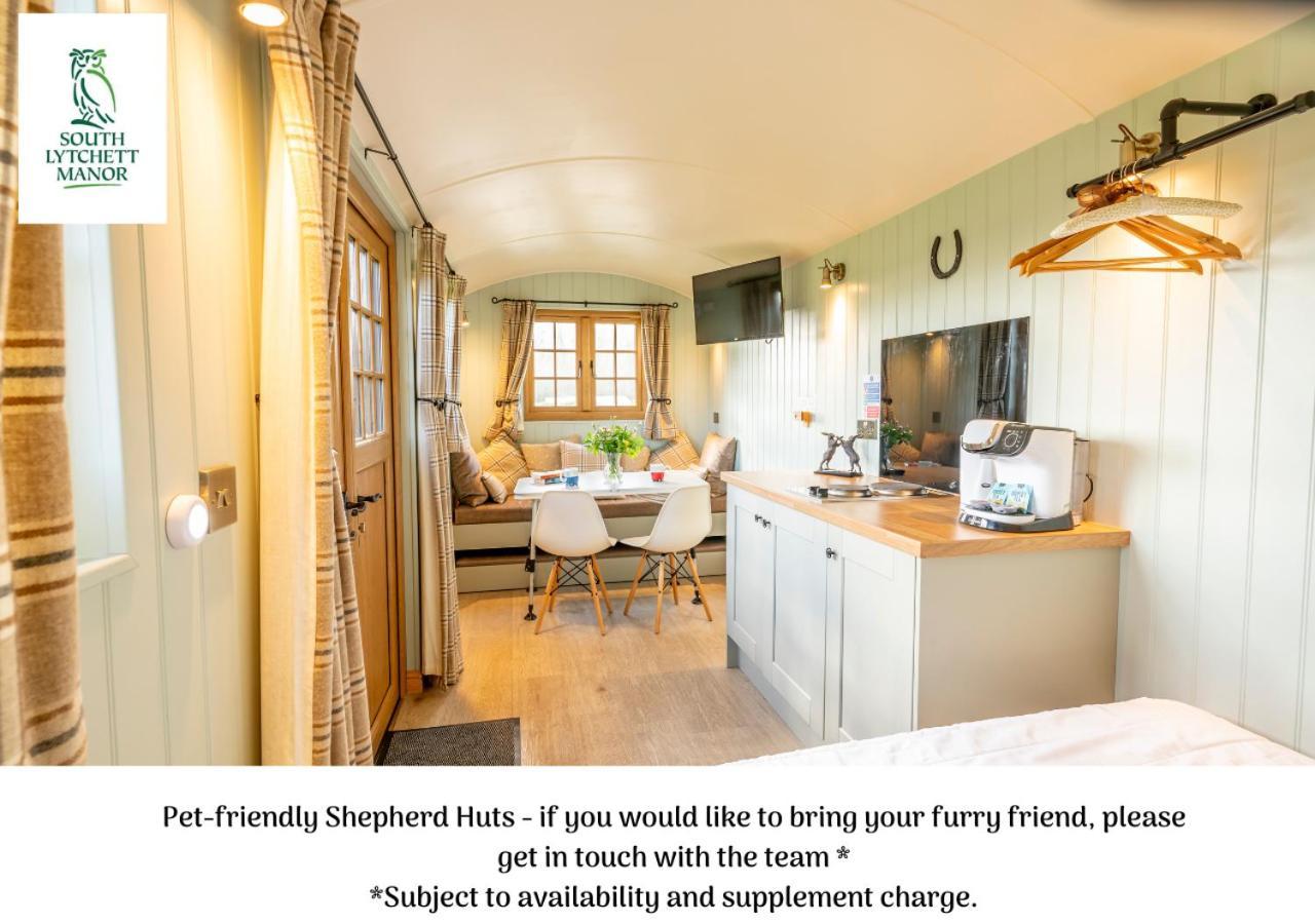 Glamping At South Lytchett Manor Hotell Poole Exteriör bild