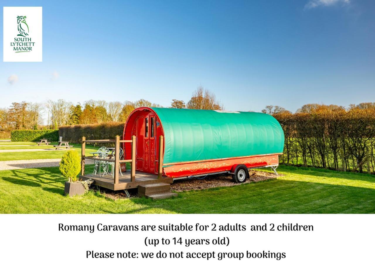 Glamping At South Lytchett Manor Hotell Poole Exteriör bild