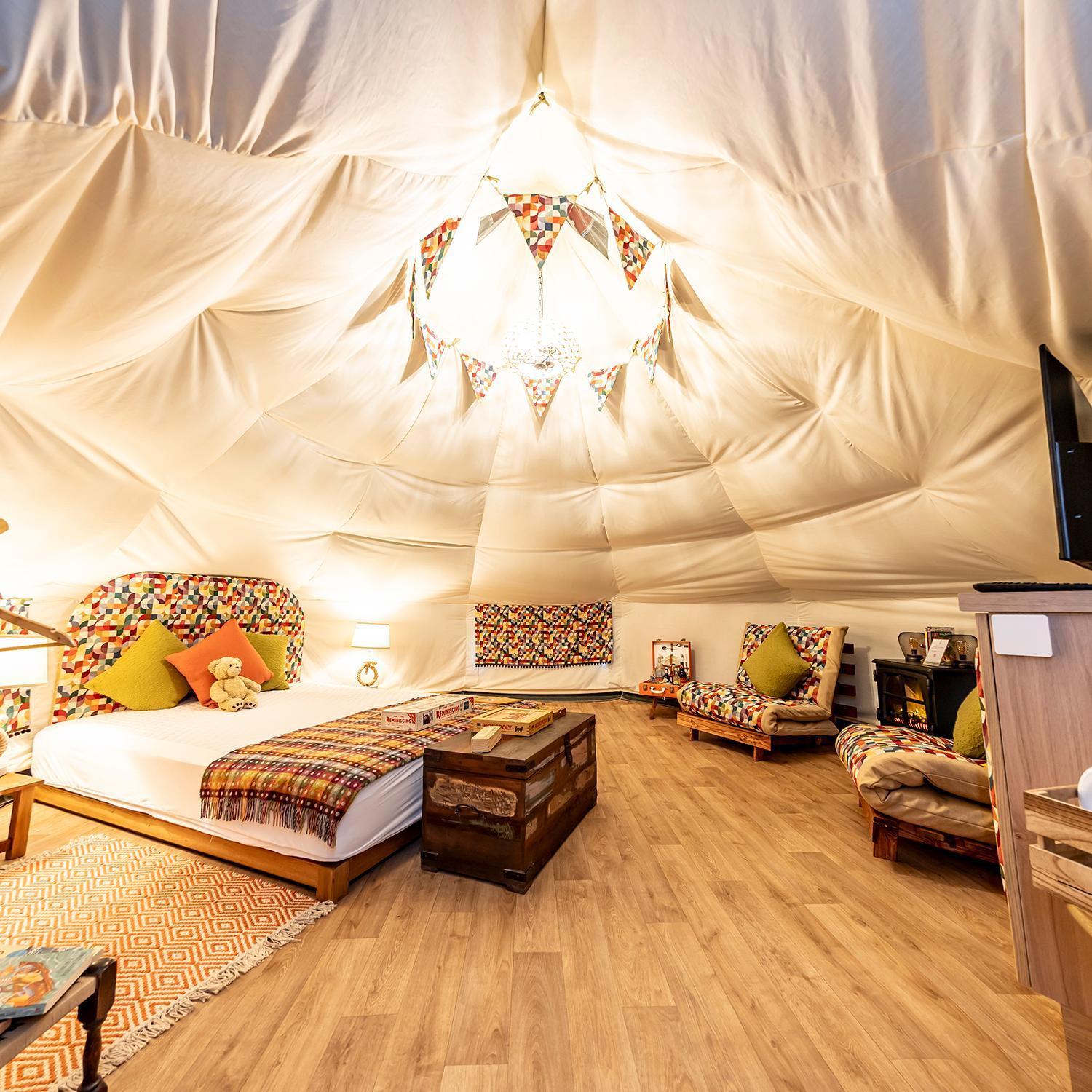 Glamping At South Lytchett Manor Hotell Poole Exteriör bild